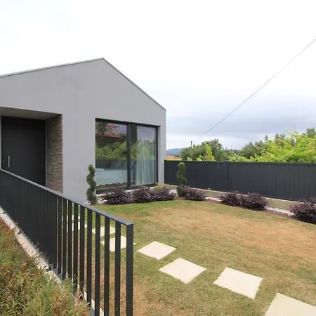 بيت للعطل Casa Branquinhas - Ferias No Minho Com Piscina!