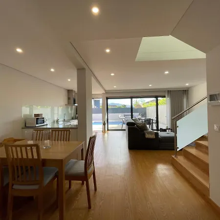 Casa Branquinhas - No Minho Com Piscina!