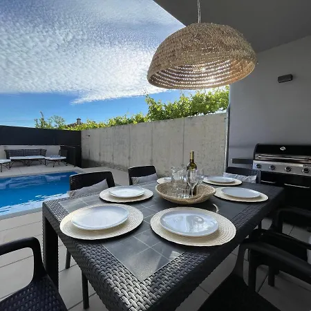 Casa Branquinhas - Ferias No Minho Com Piscina! بونتي دي ليما