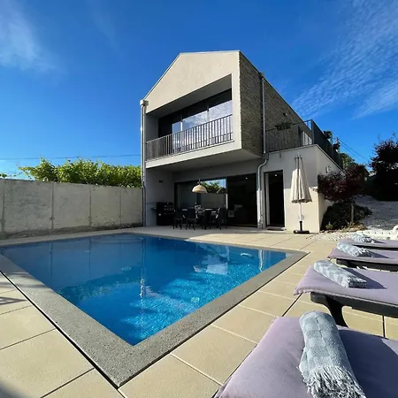 Casa de Férias Casa Branquinhas - Ferias No Minho Com Piscina!